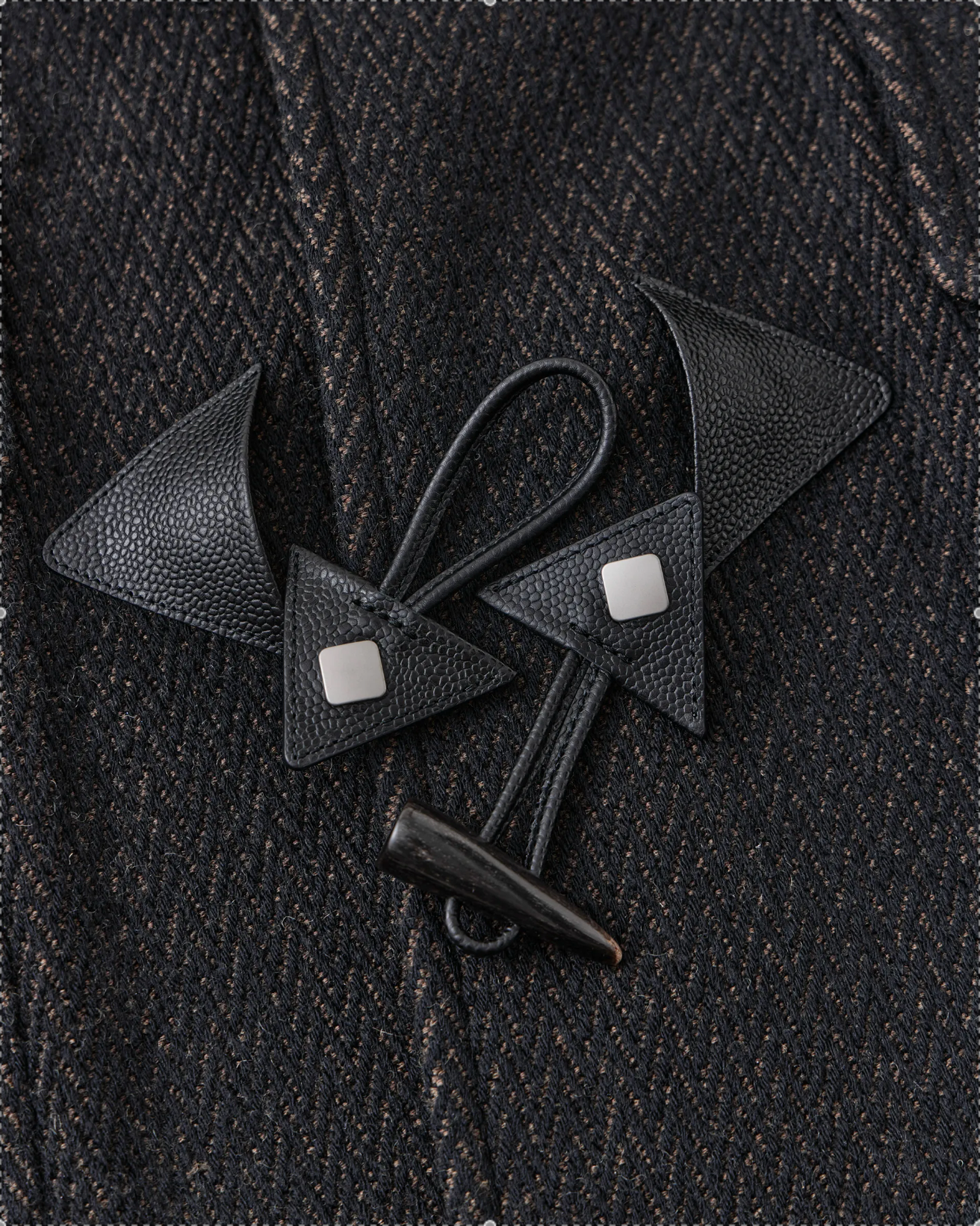 NICENESS H.PIERRE BLACK X BROWN