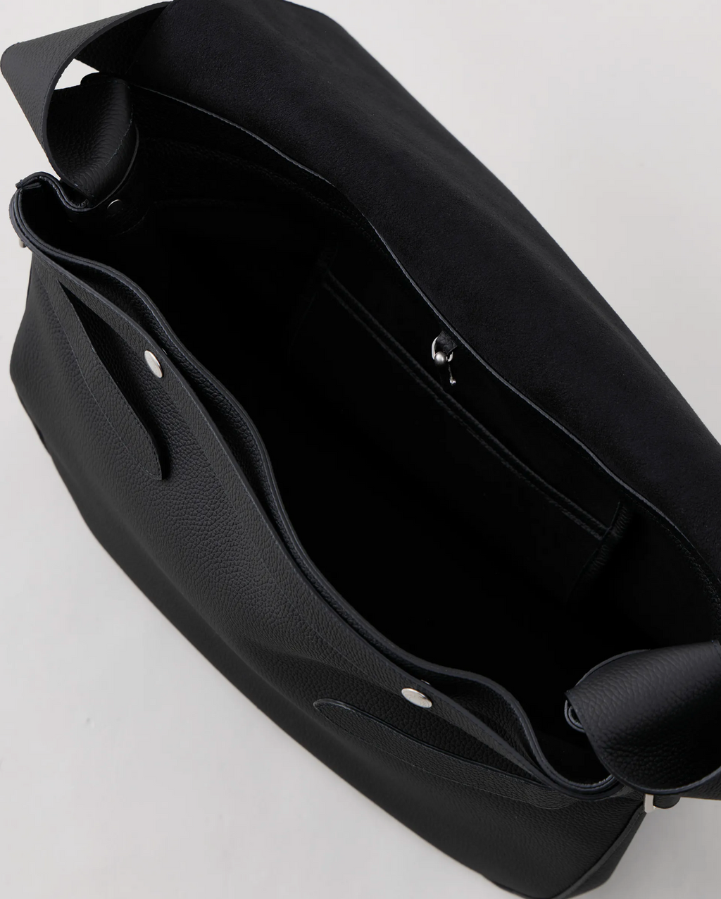 NICENESS L.HEFNER BLACK