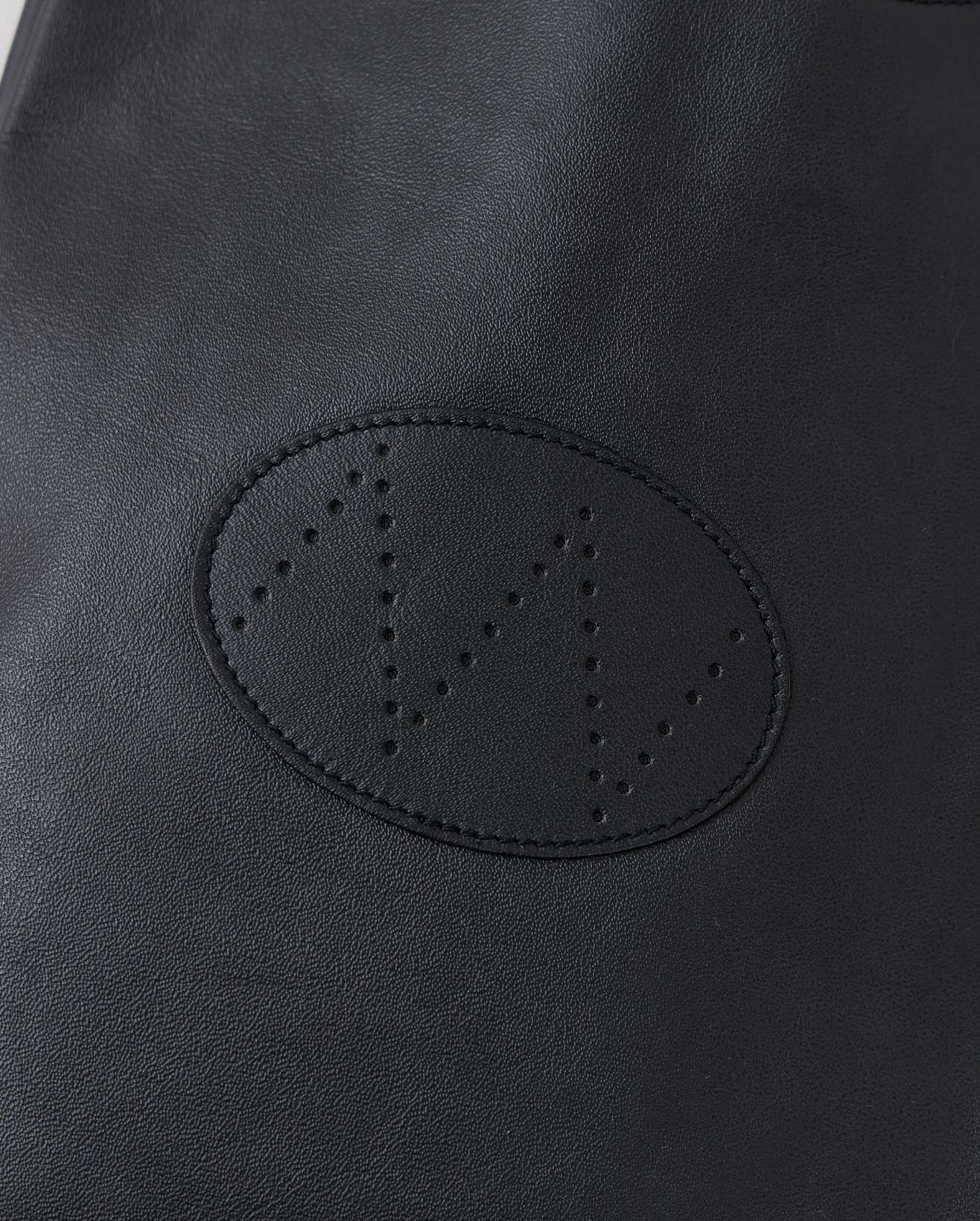 NICENESS LOWE BLACK
