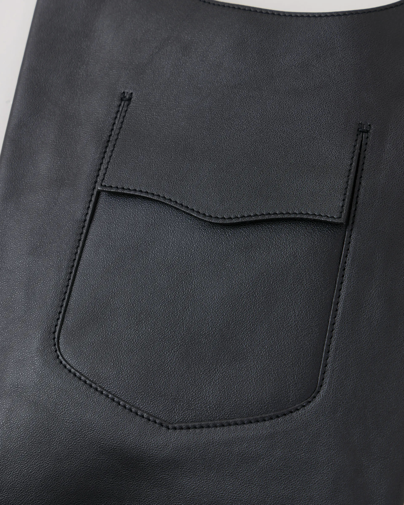 NICENESS LOWE BLACK