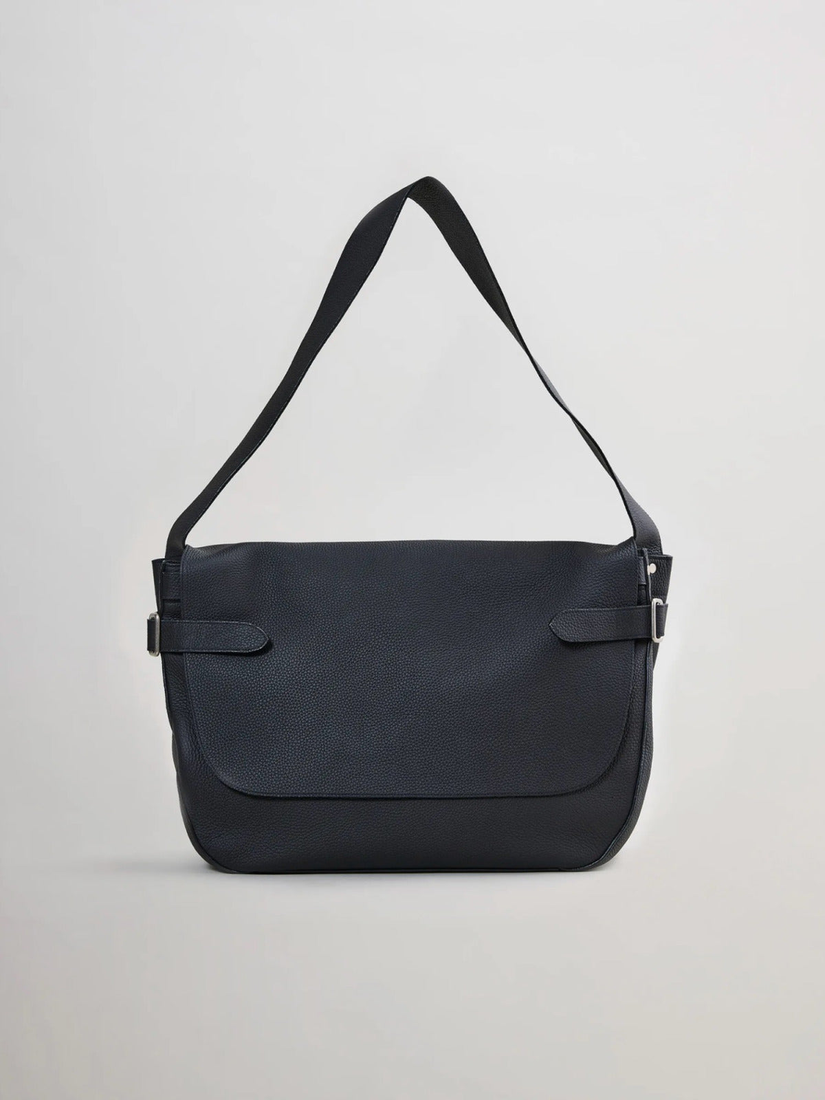 NICENESS HEFNER BLACK