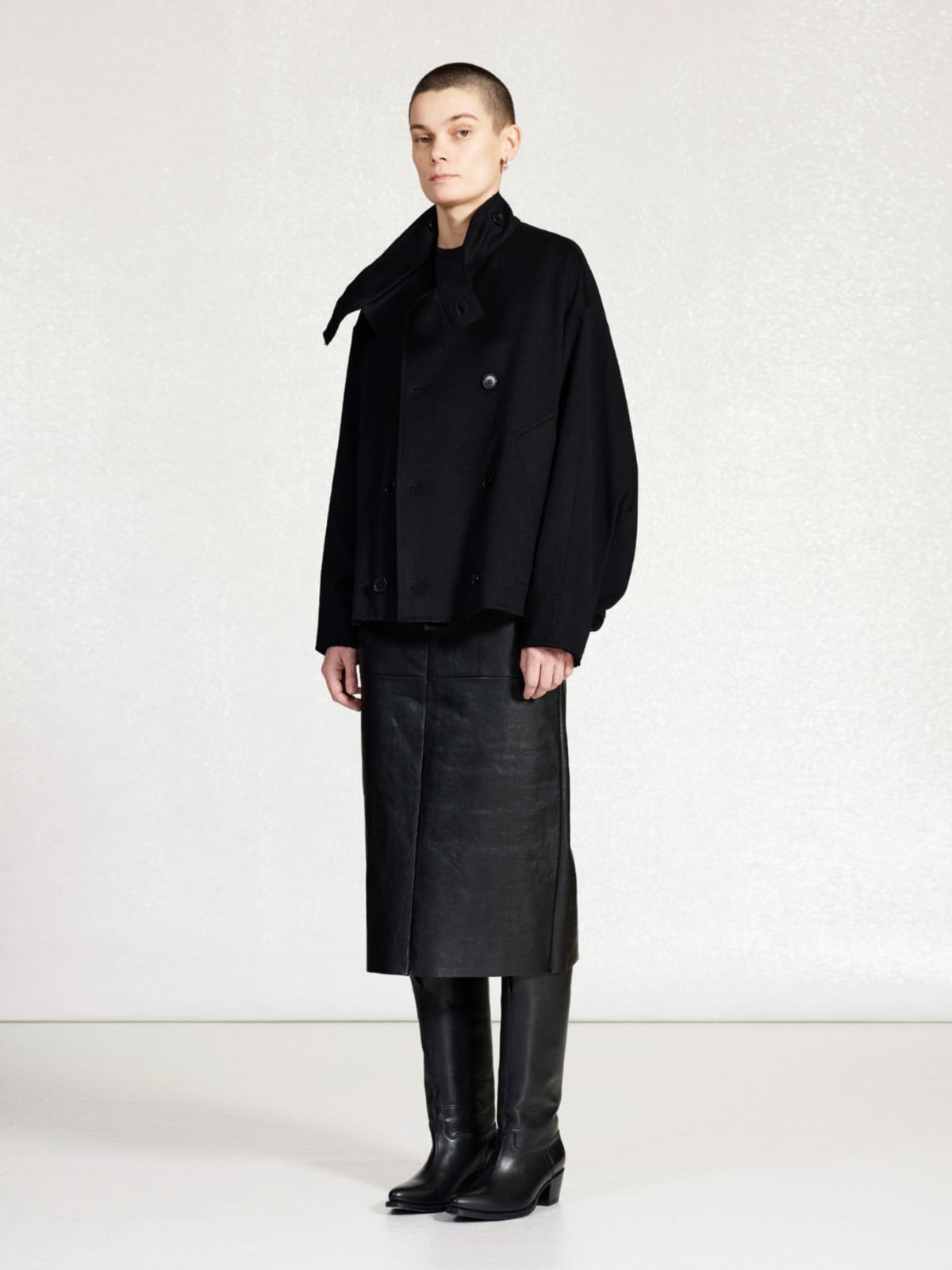 GABRIELA COLL GARMENTS NO.286 HEAVY WOOL CROPPED OVERSIZED JACKET BLACK