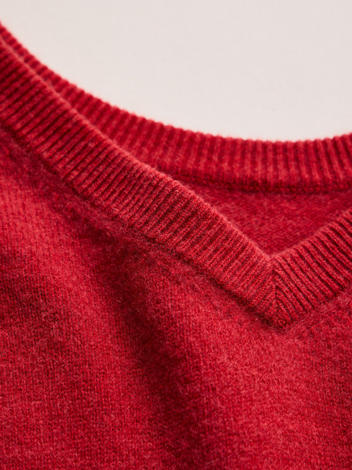NICENESS GIBBONS SCARLET