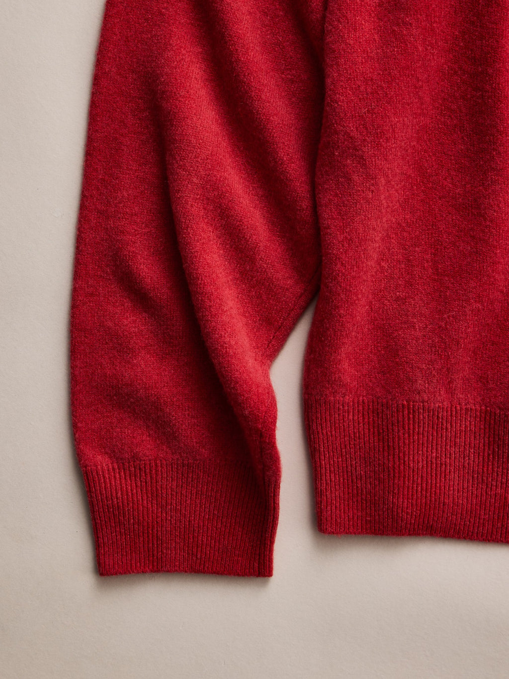 NICENESS GIBBONS SCARLET