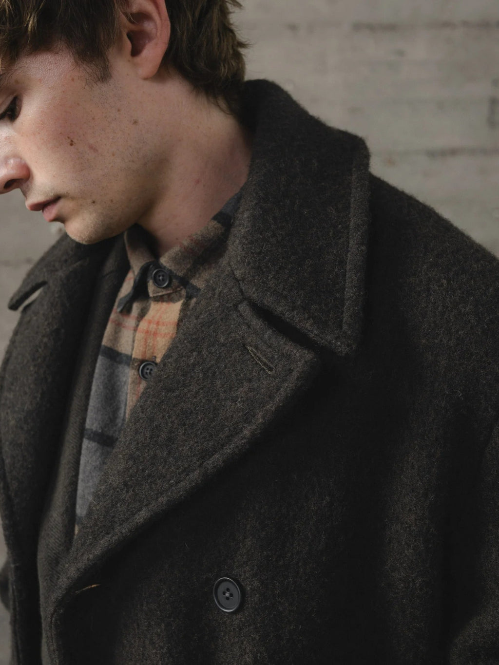 EVAN KINORI PEACOAT BRUSHED WOOL COATING DARK BROWN
